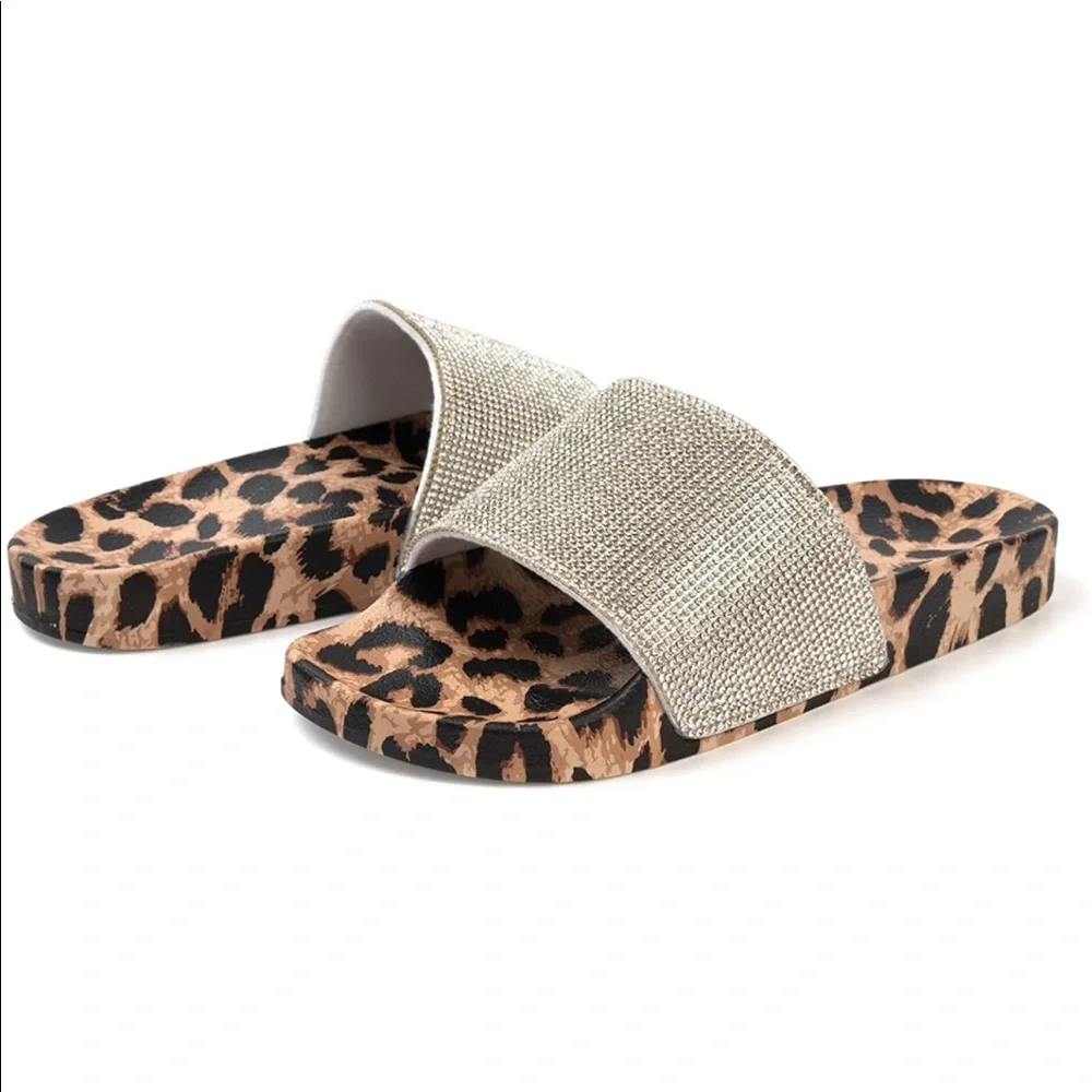 NWT Women's Slides Leopard Rhinestone Glitter Slip On Footbed Platform Sandals - Picture 1 of 10
